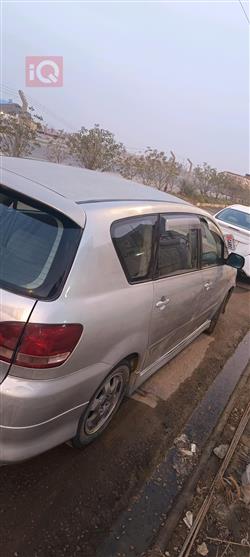 تويوتا إبسم